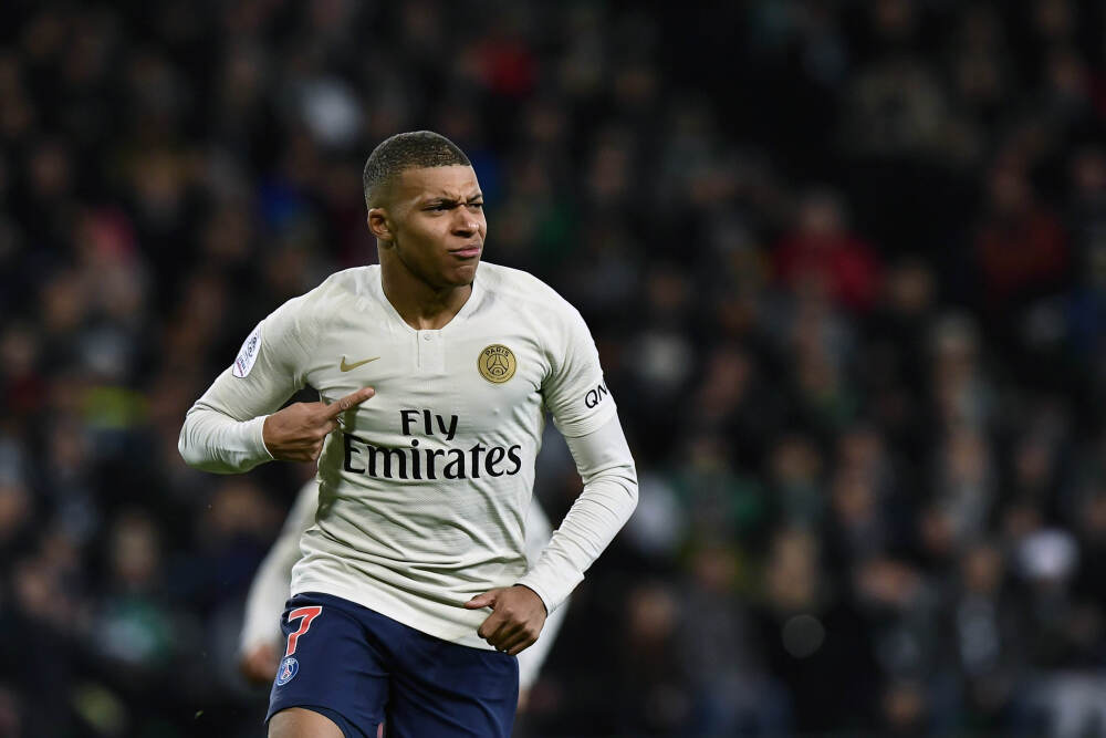 中国股市迎四十年改革红利巅峰时刻价值投资成新一轮牛市主旋律